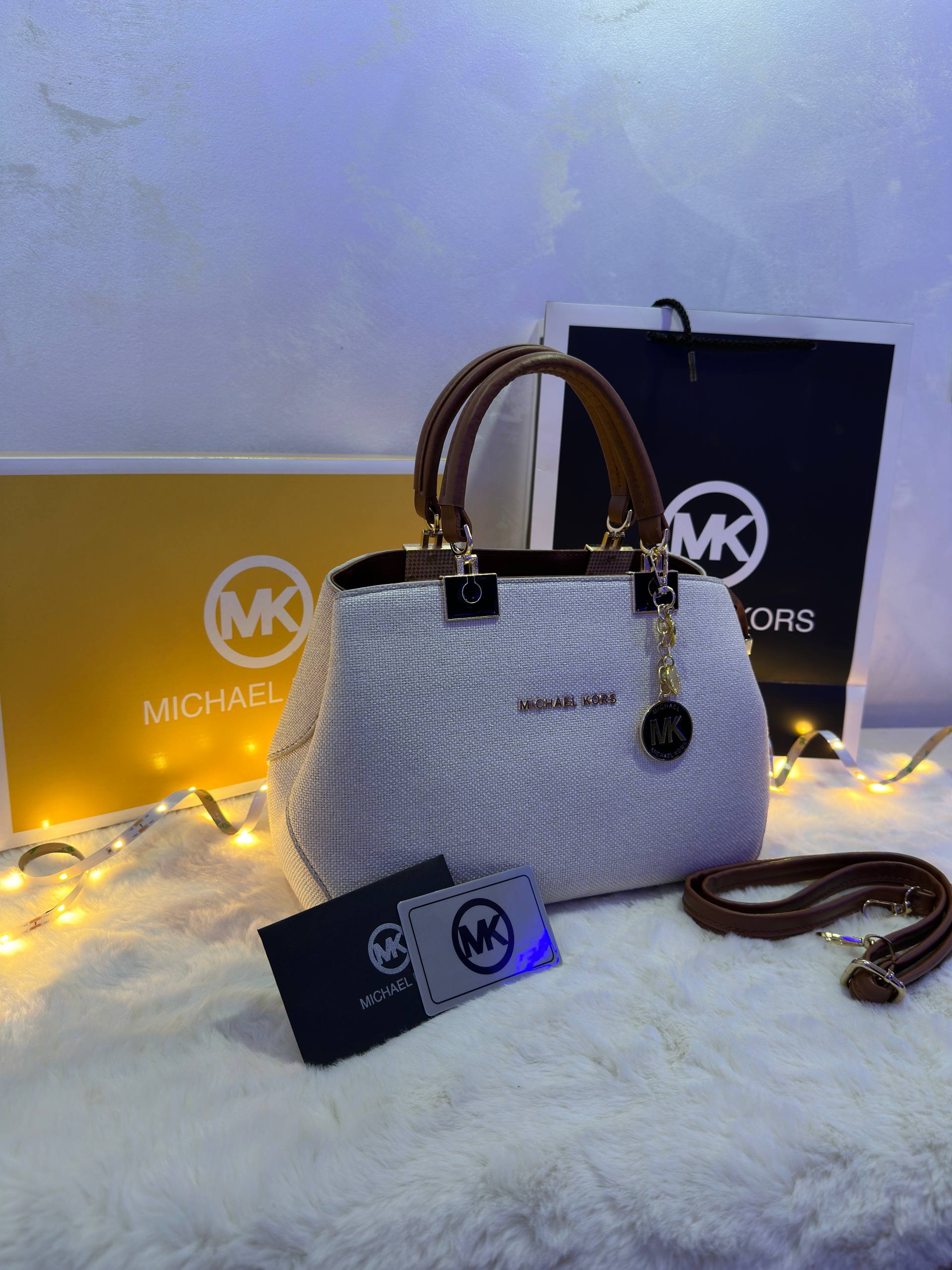 Michael Kors чанта