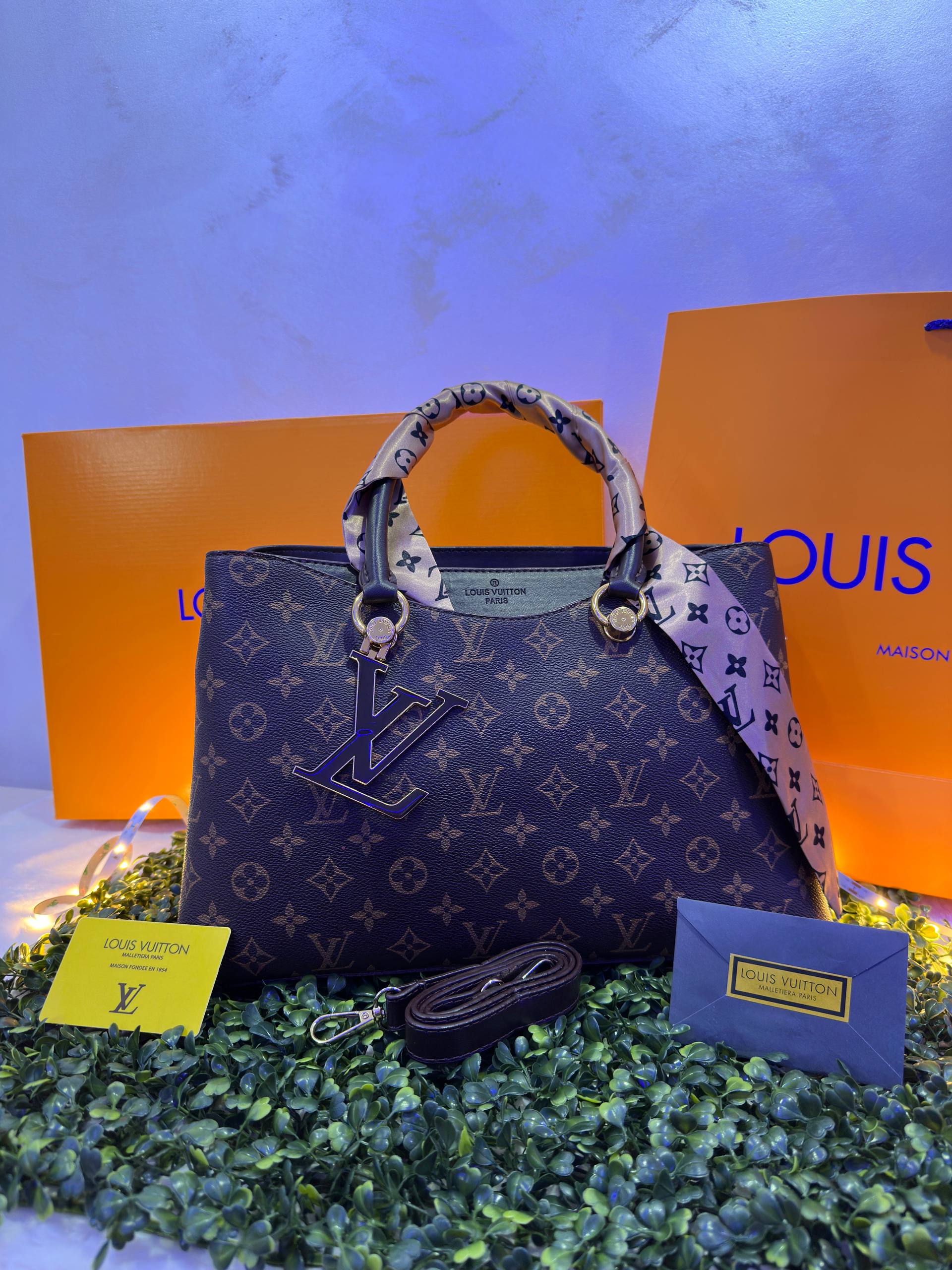 Louis Vuitton чанта