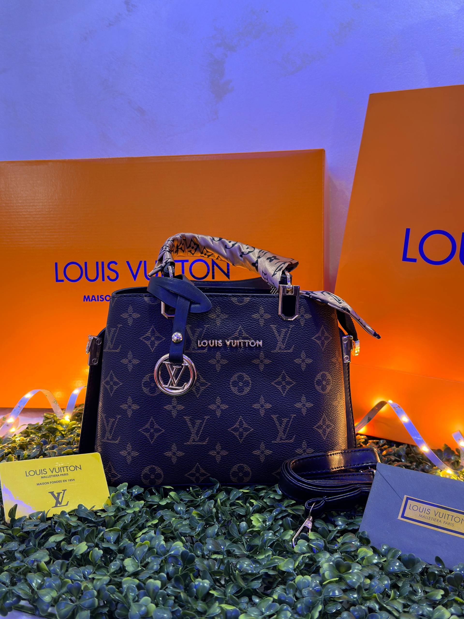 Louis Vuitton чанта