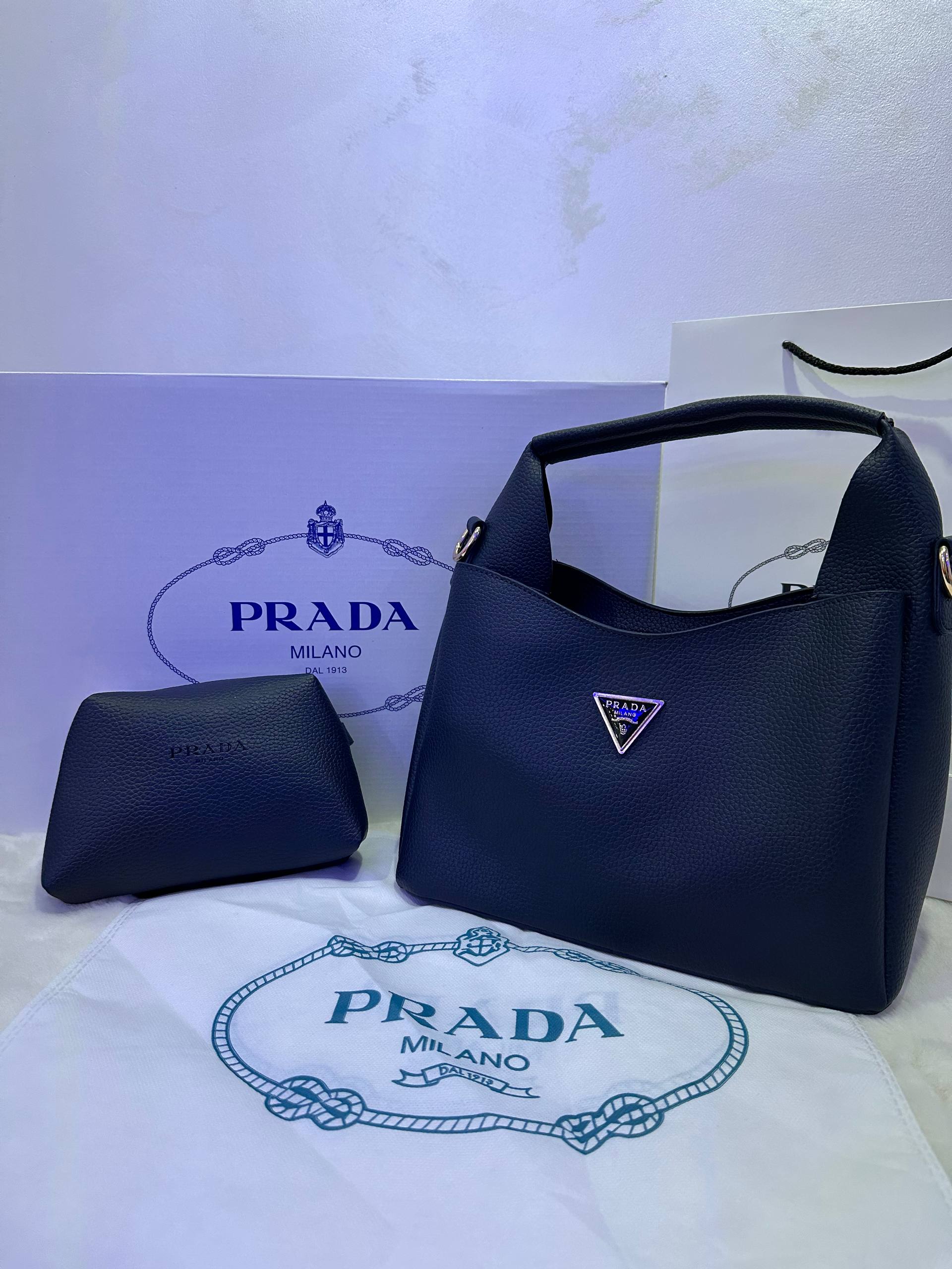 Prada чанта
